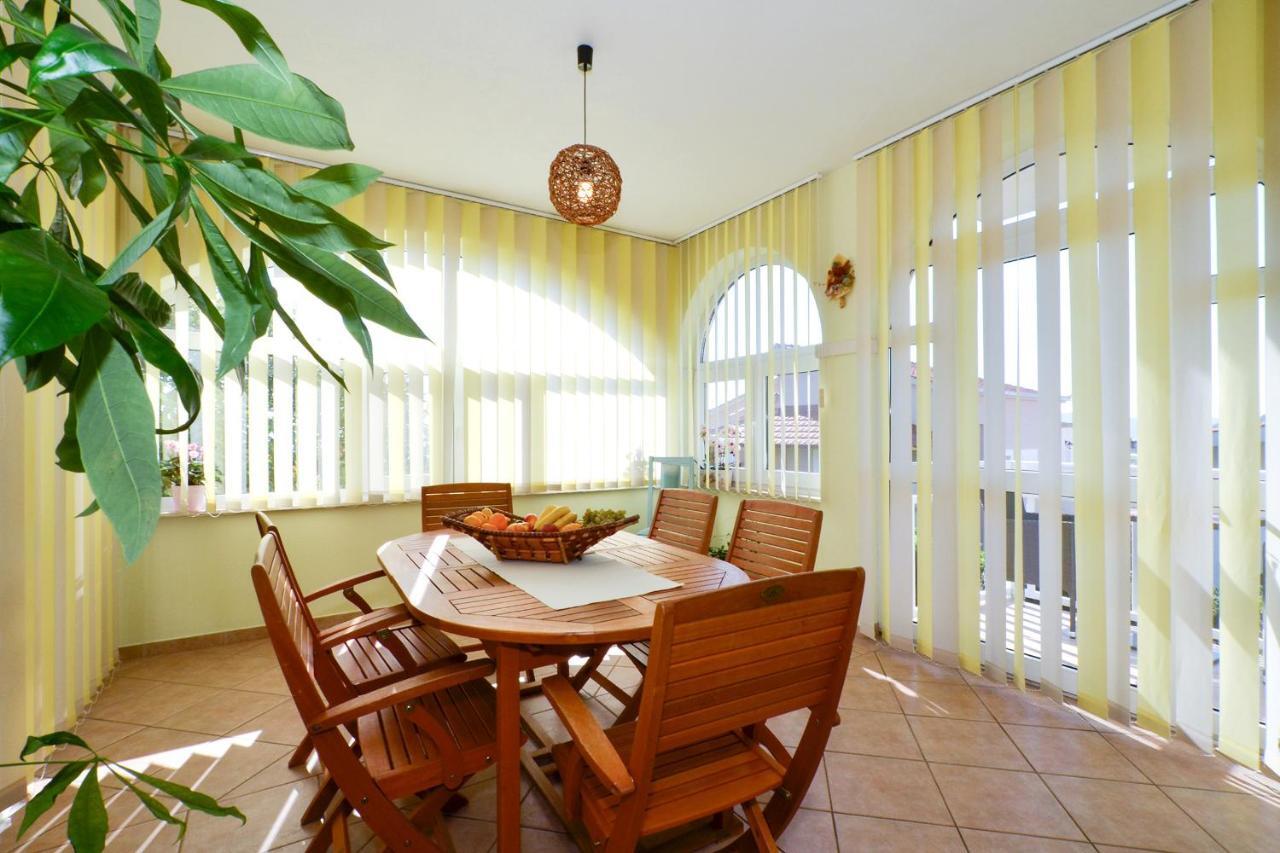 Apartment Una เซเกต วรันยีชา ภายนอก รูปภาพ