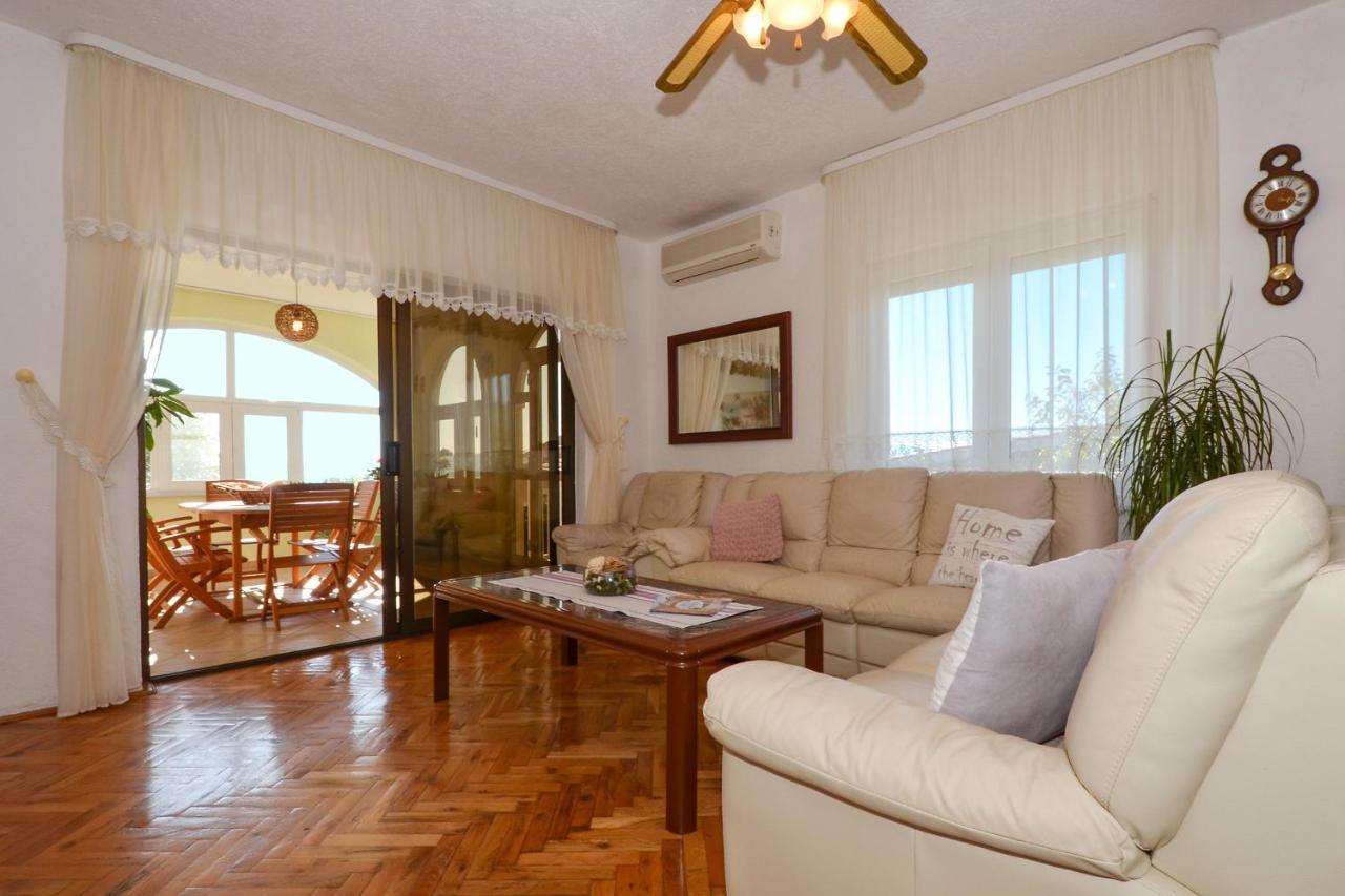 Apartment Una เซเกต วรันยีชา ภายนอก รูปภาพ