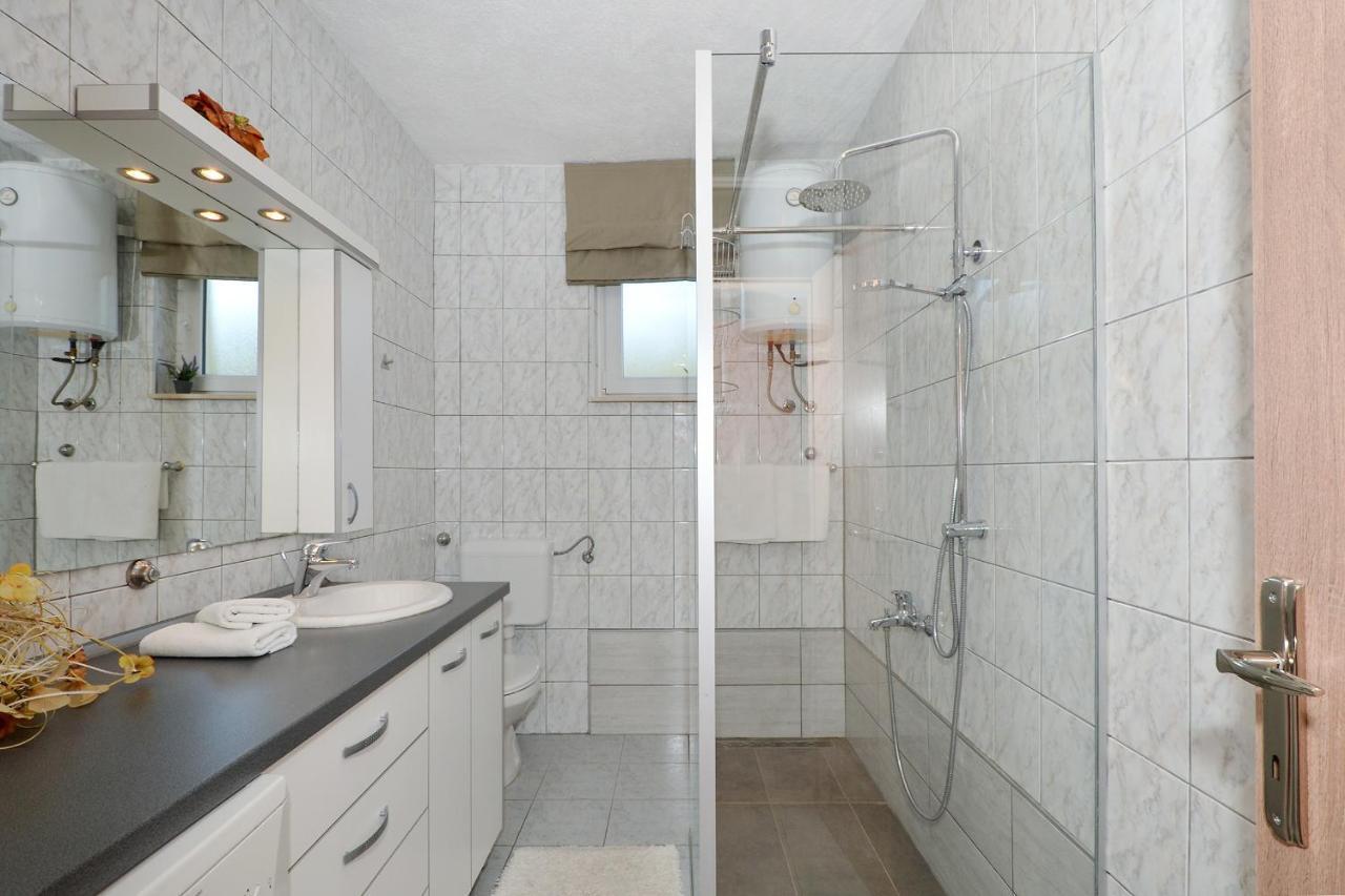 Apartment Una เซเกต วรันยีชา ภายนอก รูปภาพ